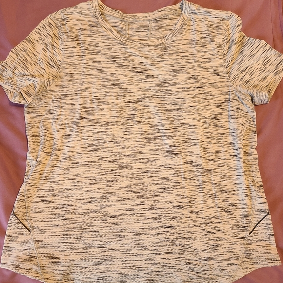 Lululemon gi the distance short sleeve shirt, heathered - Picture 5 of 5